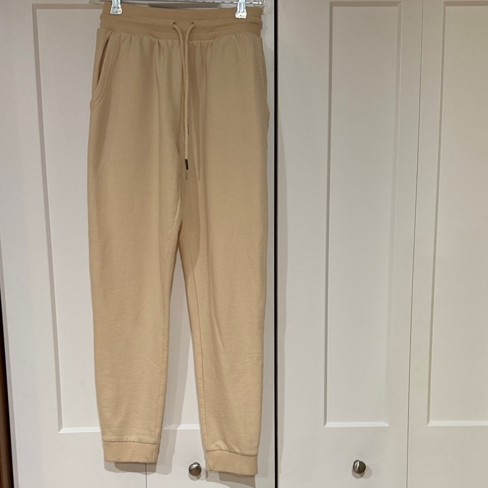 Roxy Tan Sweat Pants